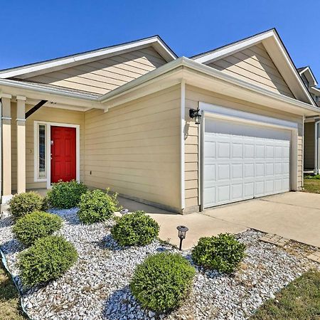 Buda Home With Smart Tv About 19 Mi To Downtown Austin Bagian luar foto