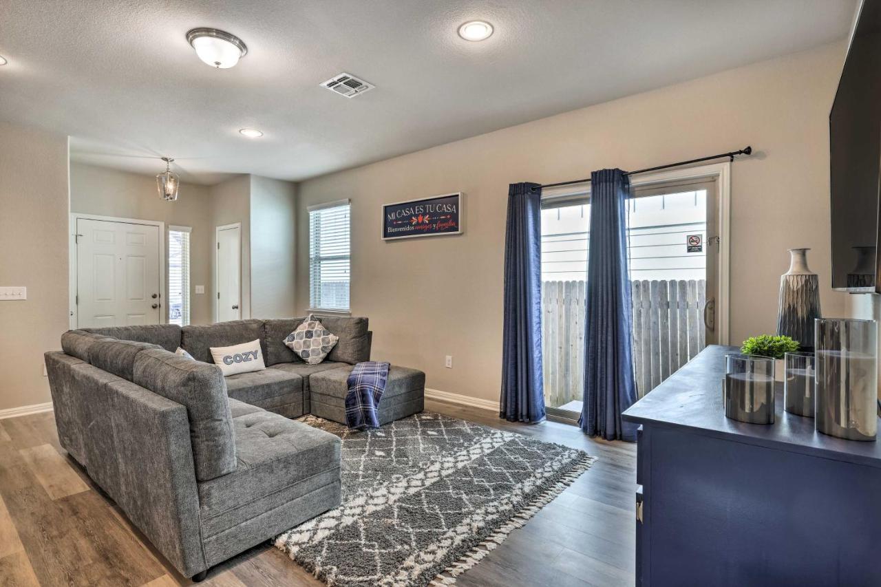 Buda Home With Smart Tv About 19 Mi To Downtown Austin Bagian luar foto