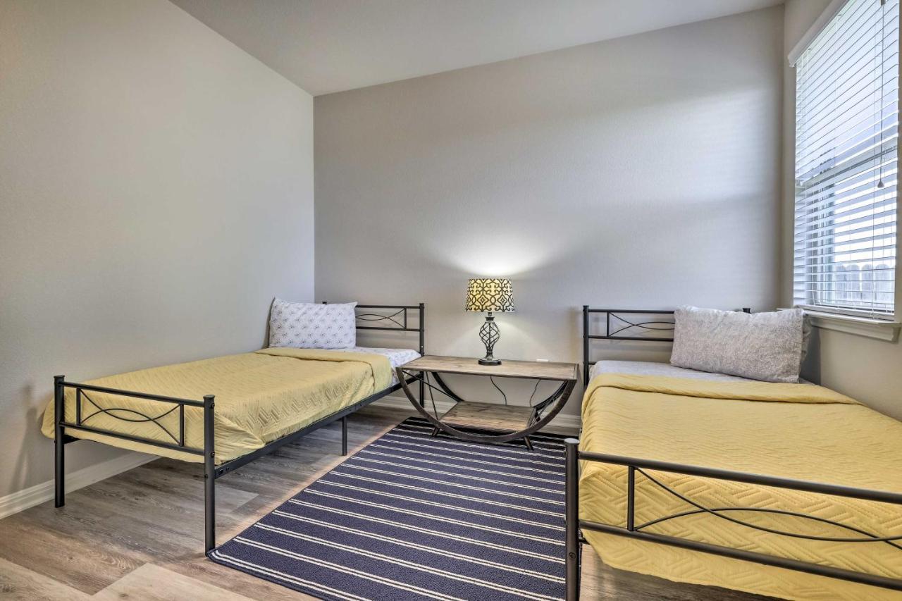 Buda Home With Smart Tv About 19 Mi To Downtown Austin Bagian luar foto
