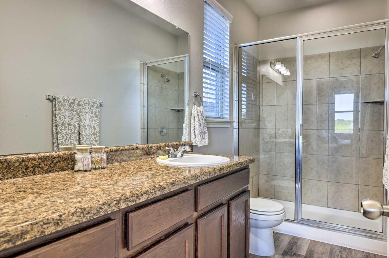 Buda Home With Smart Tv About 19 Mi To Downtown Austin Bagian luar foto